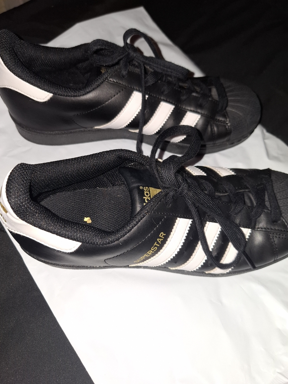 Adidas Men’s Black/White Superstar Classic Sneaker